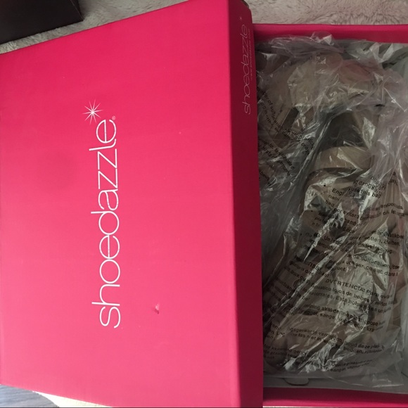 NWT Shoedazzle Lainey Wedge Gray 9.5 - Picture 2 of 4